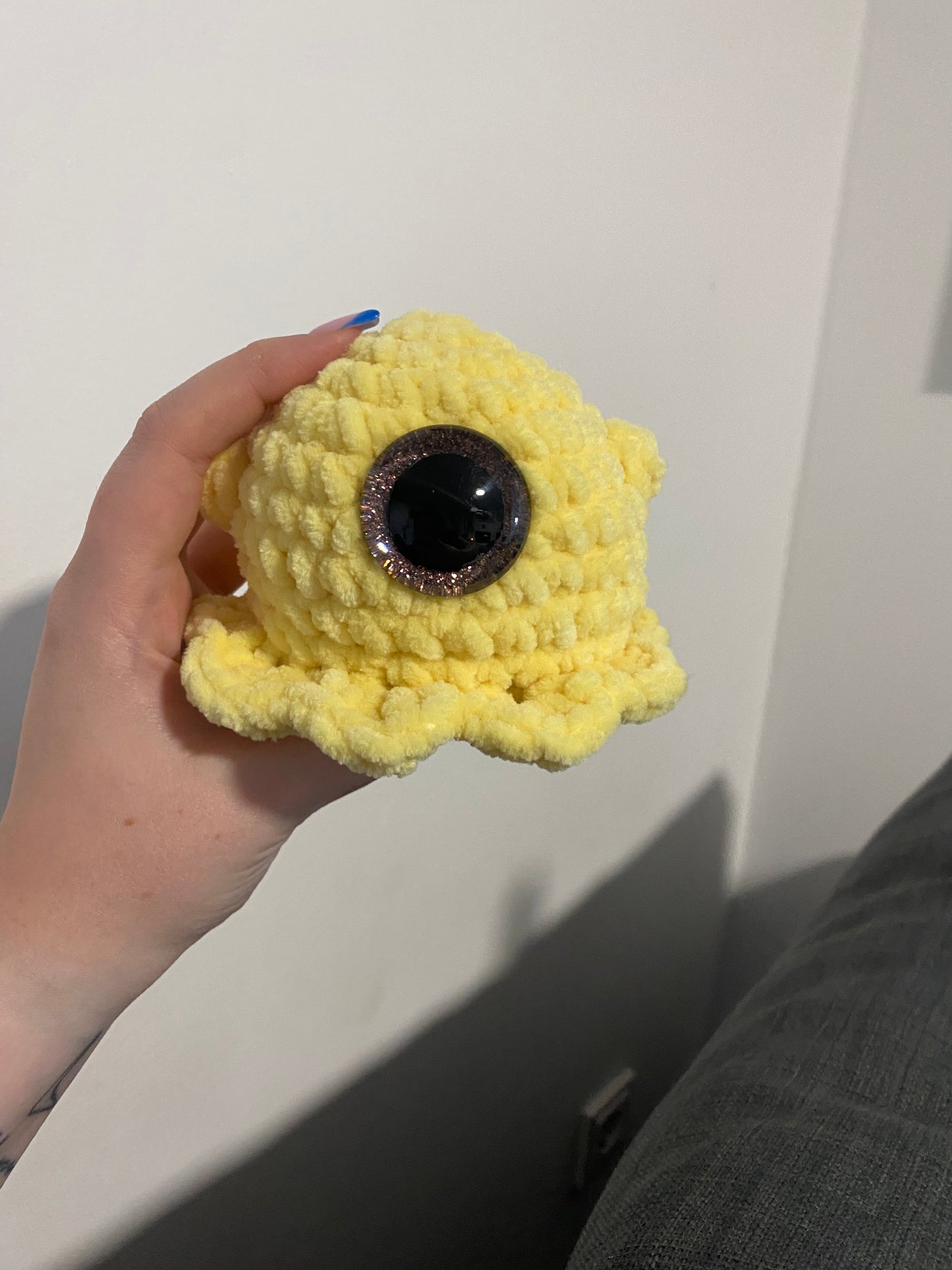 Alien Gelb
