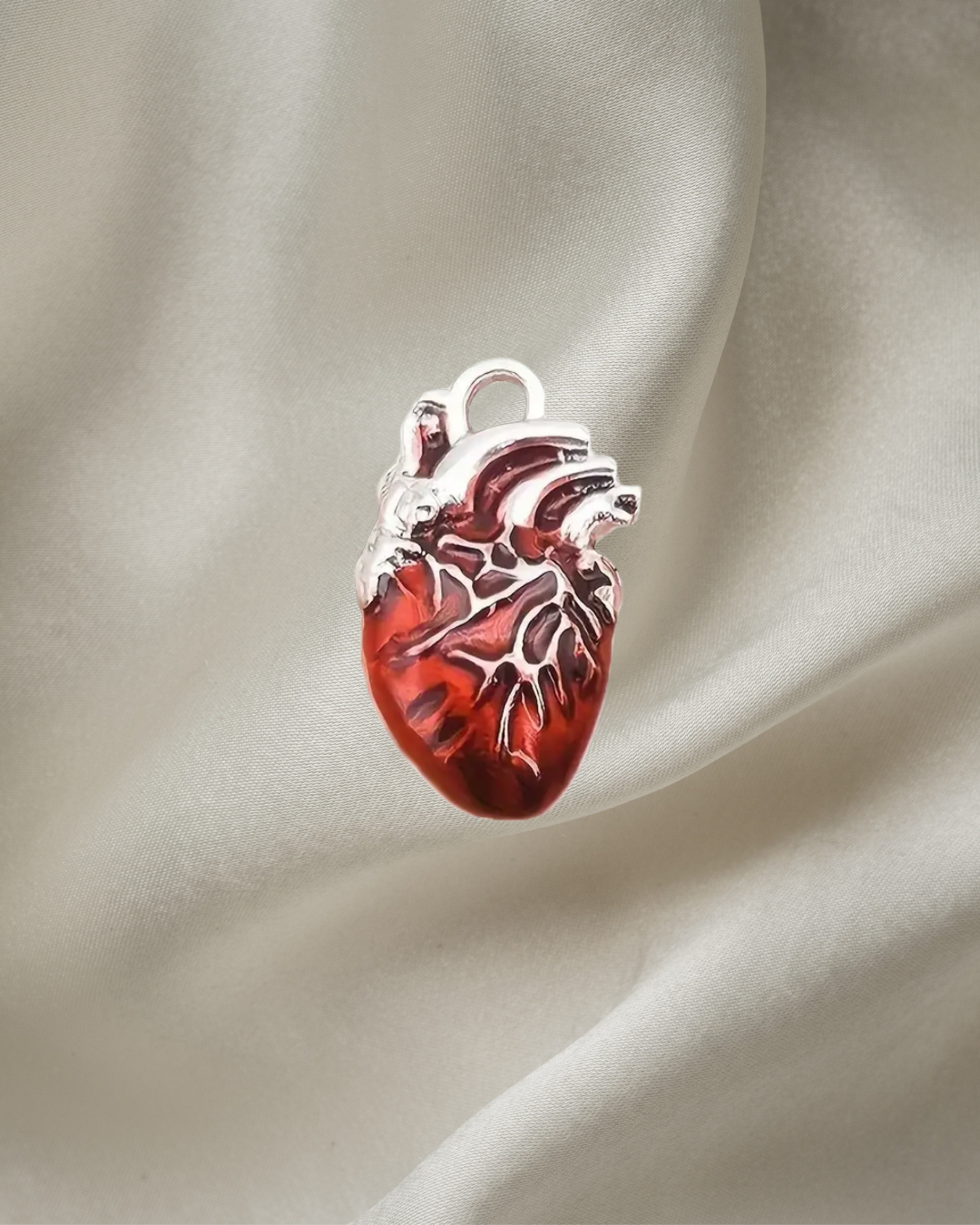Anatomisches Herz- Charm Silber